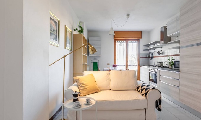 Pisa Apartment | Cozy Apartment near the Hospital with 2 Balconies!