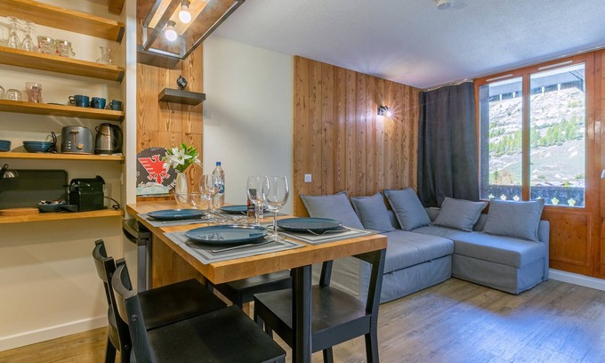Val-d'Isere Apartment | Cozy apartment with WiFi, near slopes and bus stop