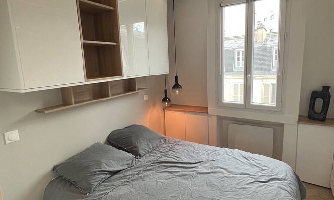 17th Arrondissement Apartment | Cozy Appartment Parc Monceau