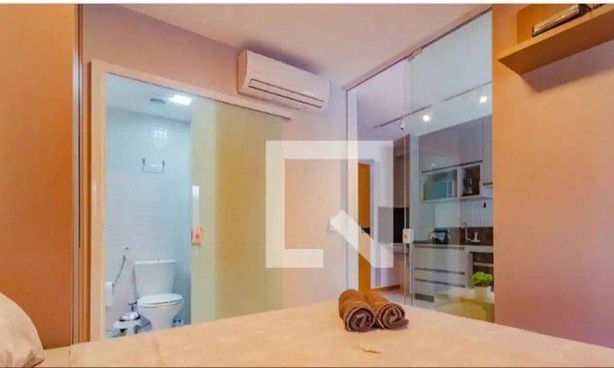 Parafuso Apartment | Cozy Apt Farol da Barra | Wifi and rooftop with pool