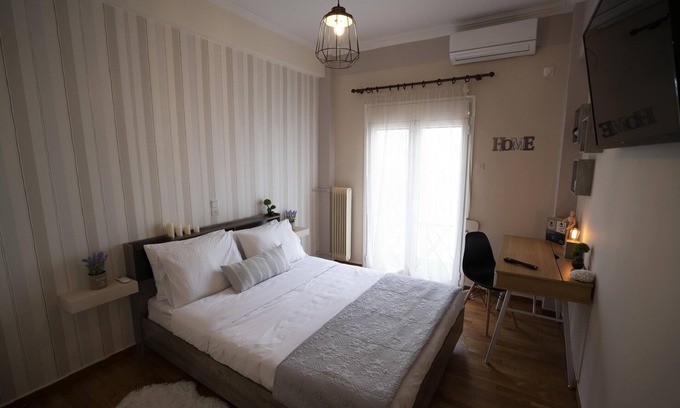 Metaxourgio Apartment | Cozy apt next to metro and close to acropolis