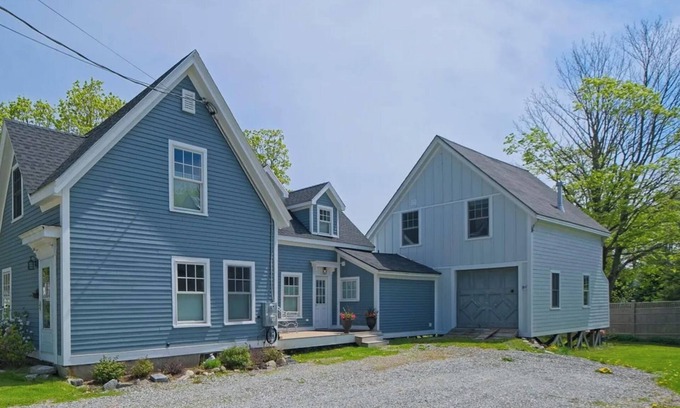 Camden Apartment | Cozy, Artful, Classic Maine Home