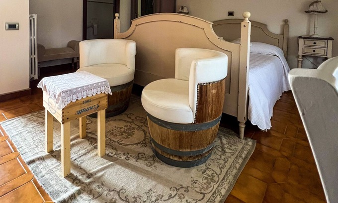 Giulianello Bed & Breakfast | Cozy B&B in the countryside with BBQ area and swimming-pool - Pet-friendly