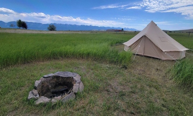 Polson House | Cozy Bell Tent With A View - "Fire"