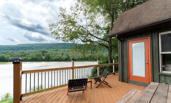 Owego Cabin | Cozy Cabin on the River-The NEST