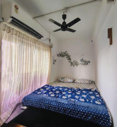 Prabhadevi Apartment | Cozy Camper Van Styled Studio Home
