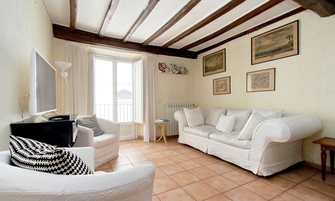 Navona Apartment | Cozy Campo de' Fiori - Farnese Apartment