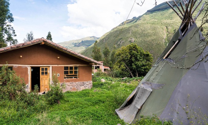 Huaran Ski Chalet | Cozy Casita in the Sacred Valley. Breathtaking waterfall and mountains view!