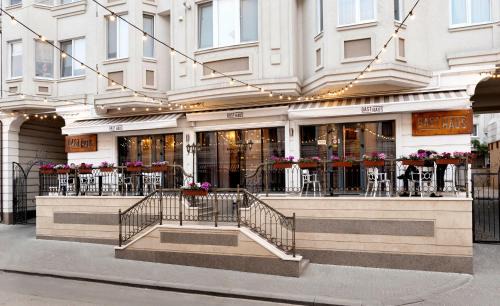 Chisinau Apartment | Cozy, central 1 and 2 bedrooms with an in-house restaurant