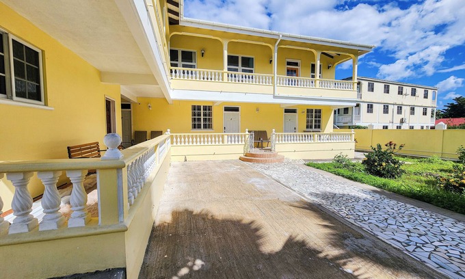 Picard Apartment | Cozy Centrally Located 2BDR in Picard w/AC, Apt 3