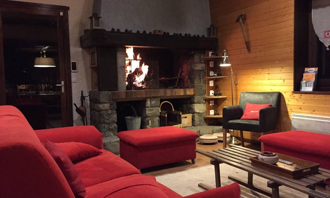 Vallouise-Pelvoux Ski Chalet | COZY CHALET 8 to 12 pers. on Vallouise (renovated from 2012 to 2016)