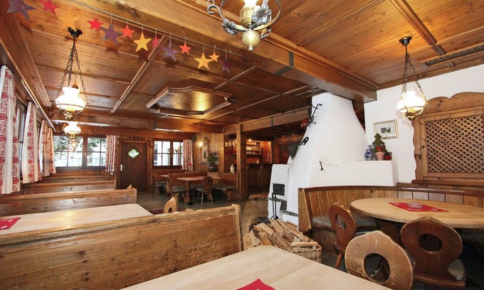 Mayrhofen Ski Chalet | Cozy Chalet in Tyrol near Ski Area