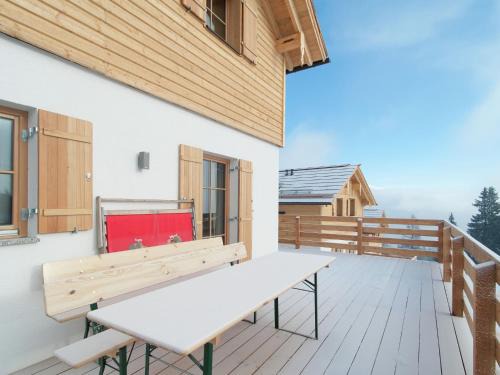 Weisspriach Ski Chalet | Cozy Chalet in Wei priach with Terrace