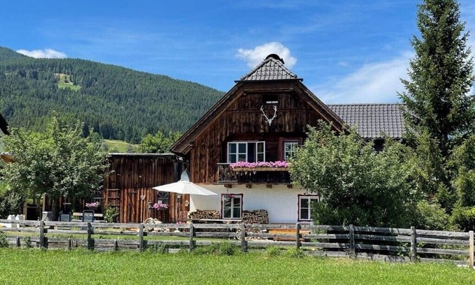 Mariapfarr Ski Chalet | Cozy chalet with garden and terrace in Salzburgerland (super equipped)