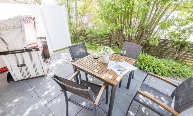 Westerland Apartment | Cozy. Close to the beach. Quiet. - House Nordhedig