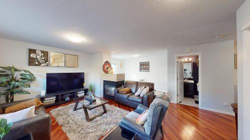 Cougar Ridge House | Cozy comfy and relaxing home at Cougaridge SW Calgary