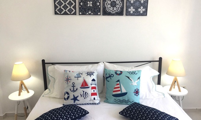 Paleopolis Apartment | Cozy & comfy Apt with Sea View in Chora Andros