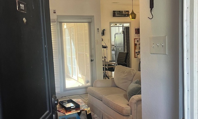 Far North Dallas Condo | Cozy condo in delightful Dallas with AC, WiFi