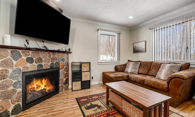 Harbor Springs Condo | Cozy Condo with Shared Pool & Tennis, Fast WiFi, Private Deck & Gas Fireplace