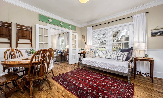 Murfreesboro House | Cozy Cottage newly renovated near DWNTN & MTSU