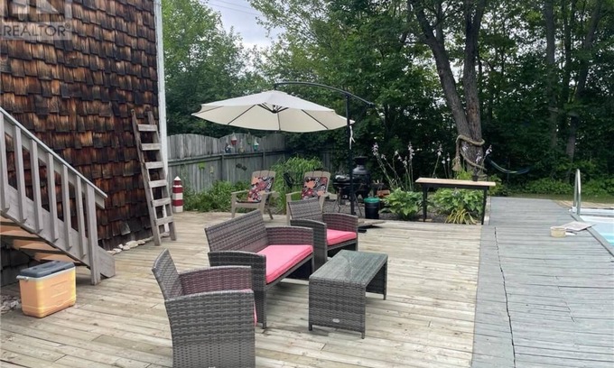 Shediac Cottage | Cozy cottage w/fire pit &waterview, close to parlee beach and amenities.
