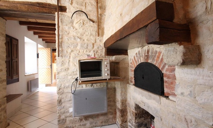 La Roche-Morey Cottage | Cozy cottage with garden, wifi and outdoor activities