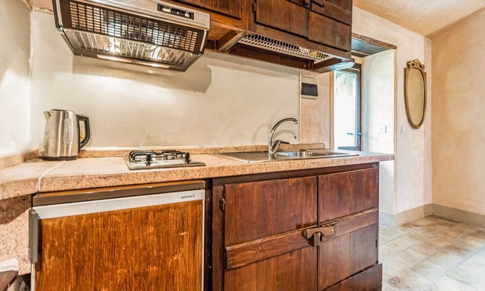 Assisi Cottage | Cozy Cottage With Pool in Assisi