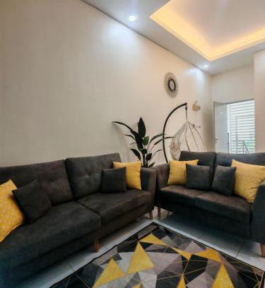 Mantin Apartment | Cozy CR Homestay Nilai Pajam with Netflix WiFi