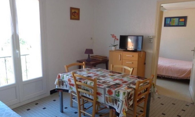Amelie-les-Bains-Palalda Apartment | Cozy F2 Apartment for 3 in Downtown Amélie-les-Bains, 50m from Spa, Pets Welcome