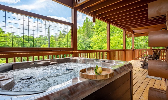 Sevierville Cabin | Cozy Fall Getaway Hot Tub Arcade Games Quiet Stay Guest Favorite