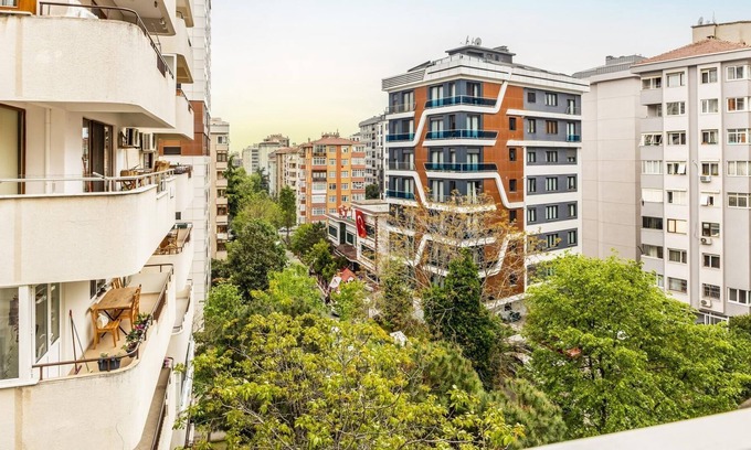 Suadiye Apartment | Cozy Flat Near Bagdat Avenue in Central Suadiye