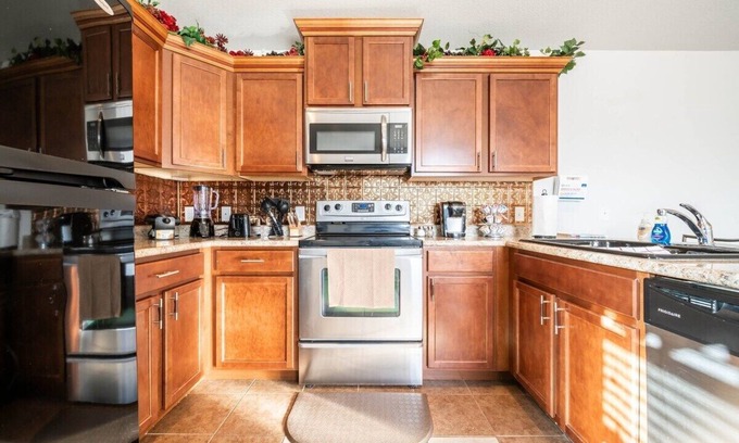 Pueblo House | Cozy guest house with private entrance.