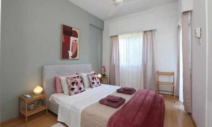 Larnaca Apartment | Cozy Holiday Apartment In Larnaca Near Foinikoudes