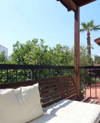 Pyla Apartment | Cozy Holiday Apartment with Balcony