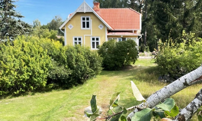 Virserum Ski Chalet | Cozy holiday home located outside Virserum I SE05078