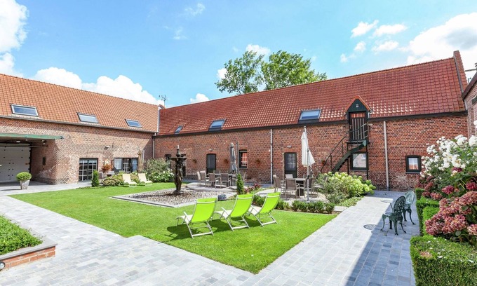 Le Bizet House | Cozy Home for 4 guests