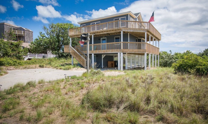 Carolina Dunes House | Cozy Home in Carolina Dunes Perfect to Explore the Heart of Duck