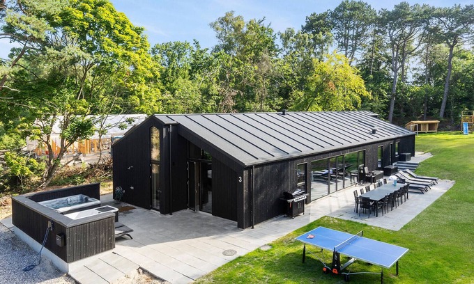 Helberskov Strand House | Cozy home in Hadsund with sauna