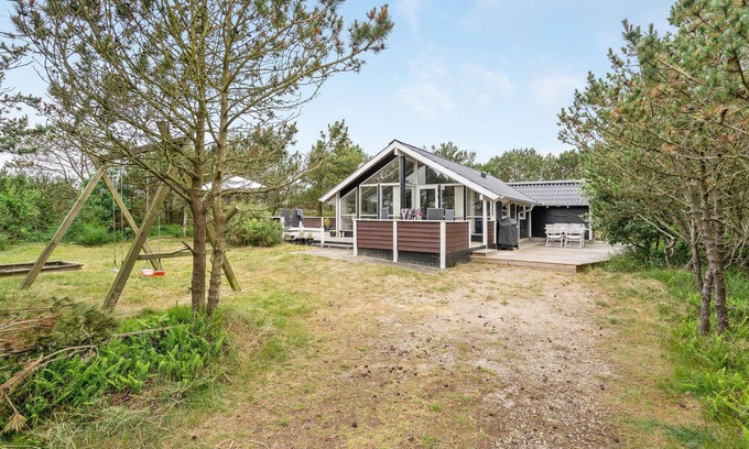 Bjerregaard House | Cozy home in Hvide Sande with sauna