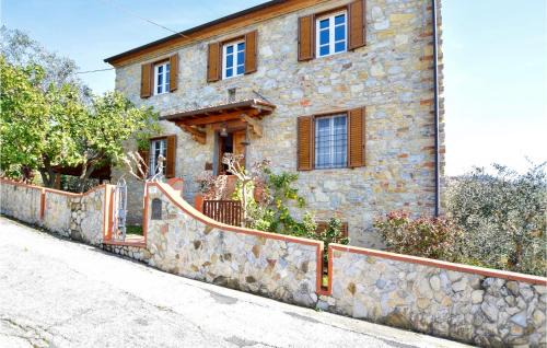 Pieve a Elici House | Cozy Home In Massarosa With Kitchen