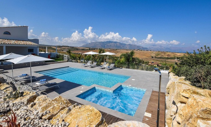 Partinico House | Cozy home in Partinico with WiFi