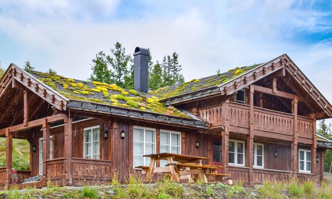Atra House | Cozy home in Rjukan with kitchen