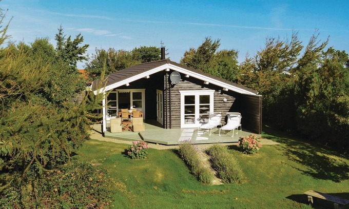 Holloselund House | Cozy home in Vejby with sauna