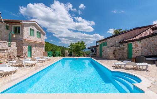 South Croatia Coast House | Cozy Home In Zagvozd With Sauna