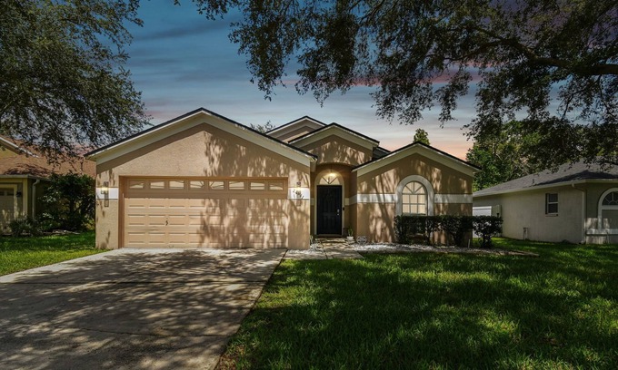 Oak Grove House | Cozy home near the Tampa Premium Outlets in the heart of Tampa!