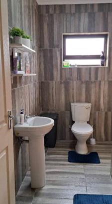 Walvis Bay Apartment | Cozy Home - Self Catering Rental
