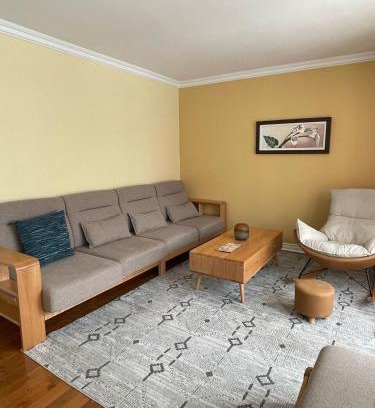 Brossard House | Cozy house in Brossard