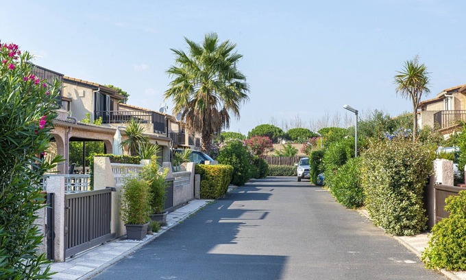 Portiragnes-Plage House | Cozy House in Les Tamaris Domain