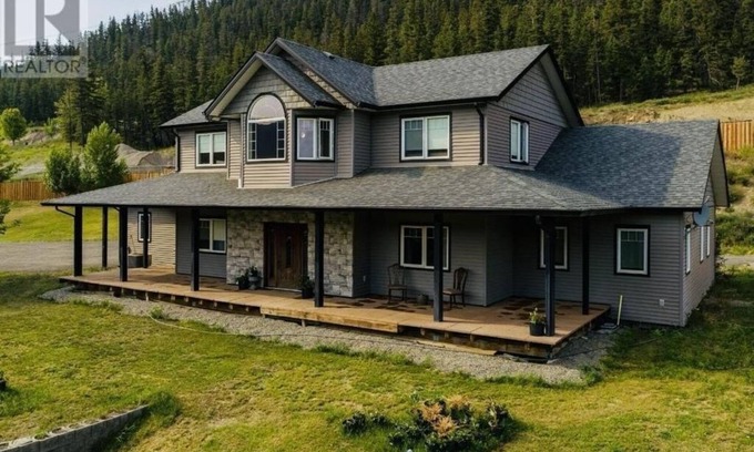 Williams Lake House | Cozy house with WiFi and fitness room in charming Williams Lake
