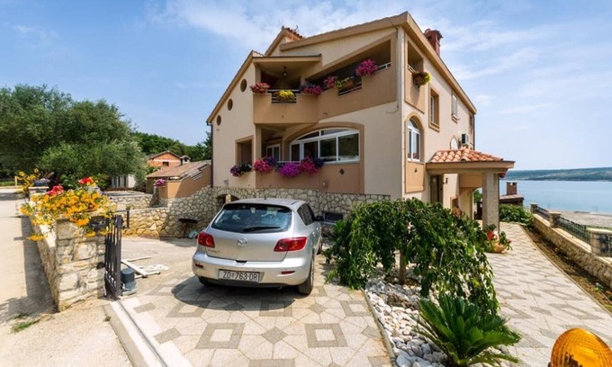 Municipality of Posedarje House | Cozy house with sea view, garden and terrace, free WiFi